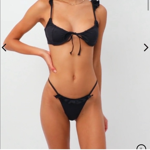 Frankie's Bikini black Birdie Ruffle Set - Picture 2 of 2